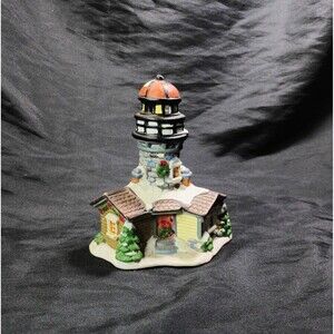 Village Lighthouse 2005 Christmas Holiday Home Decor 5 Inch